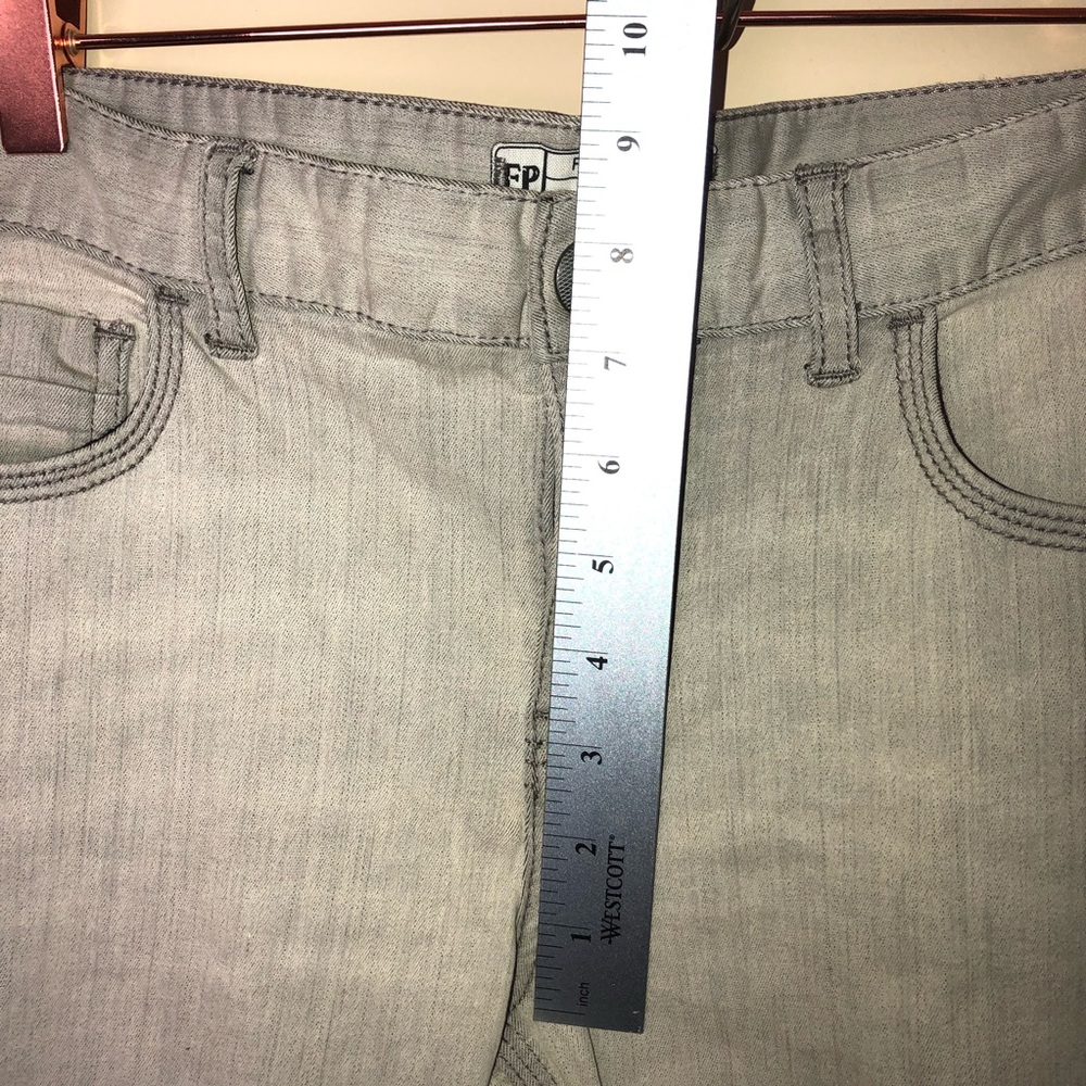 FREE PEOPLE UO Light grey skinny ankle jeans Sz 31 - Picture 6 of 9